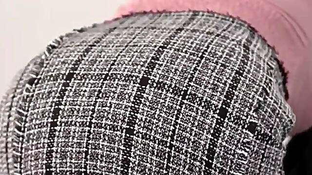 I have a very hands on approach to anatomyhr3e