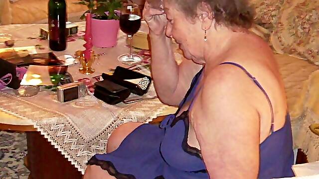 Bardzo Dojrzale, Grube Babcie