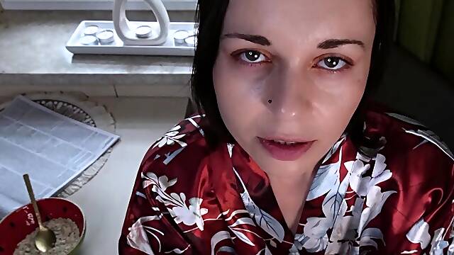 AimeeWavesXXX - step-Mommy Creates a Safe Space for your