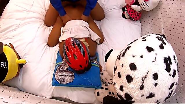 I Cheated On My Broke Ass Boyfriend With His Friend For Food