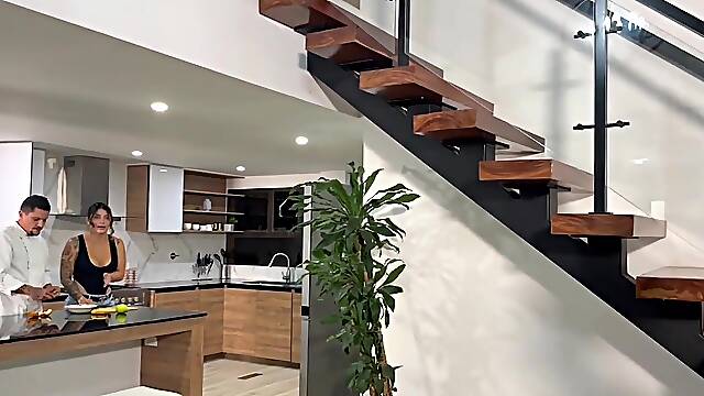 ANAL INVASION Hermosa colombiana SALOME GIL cheats on her spouse