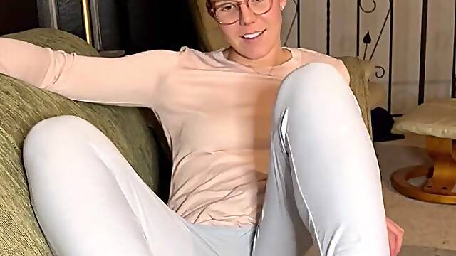 Angel Ally Daybed Footjob with BBC Vibrator