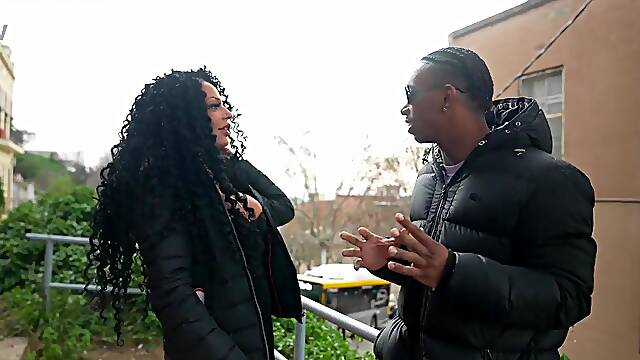 Italian woman from Naples, Margolaprofumosa, is screwed by a ebony stud with a large jock in Barcelona.