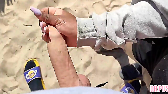 Pregnant Woman Is Abandoned by Her Husband and Masturbates a Stranger on the Beach Without Him Knowing Until She Gets All the Mi