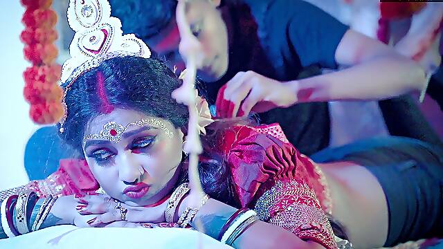 Nibba Ko Mila Hot & Sexy Modern Starsudipa Biwi ( Hindi Audio )