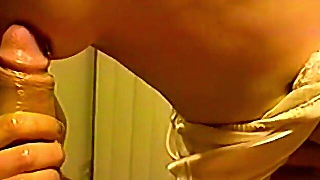 Lena Leaves Her Massage Without Her Panties