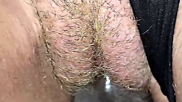 Married Fucking Stranger in Gloryhole in Front of Cuckold!